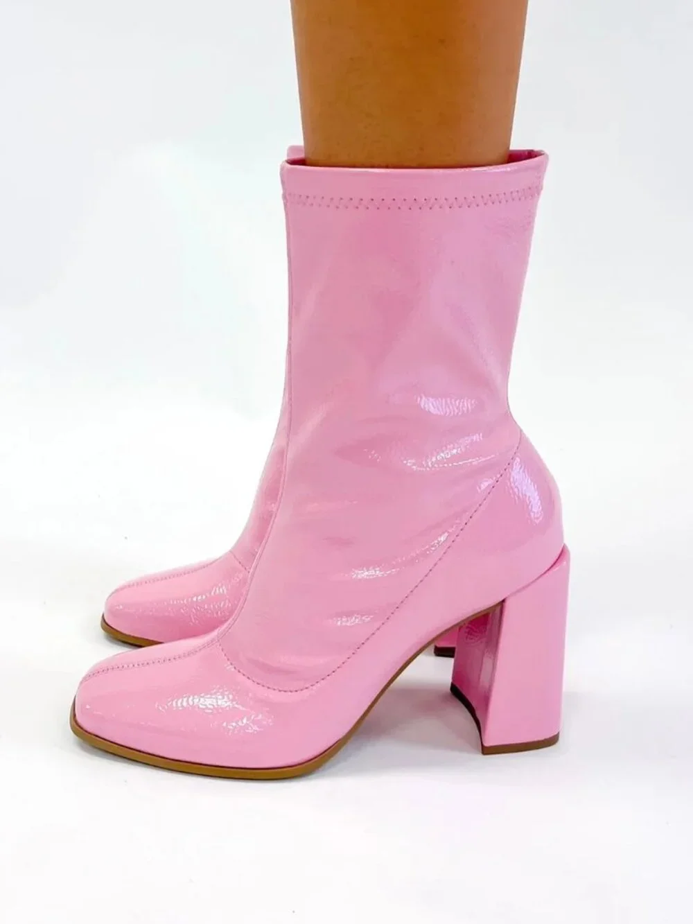 BERNESS The Barbie Boot In Pink - Picture 9 of 15